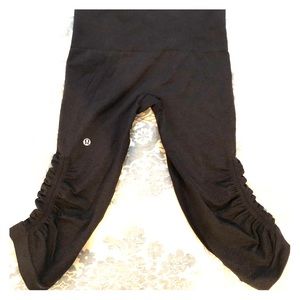 Lululemon capris